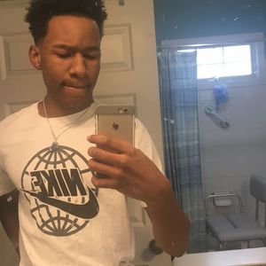 Meet your Posher, Zuly